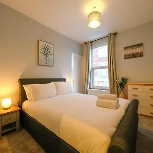 Raleigh 2 Bedroom Flat Apartment Bristol